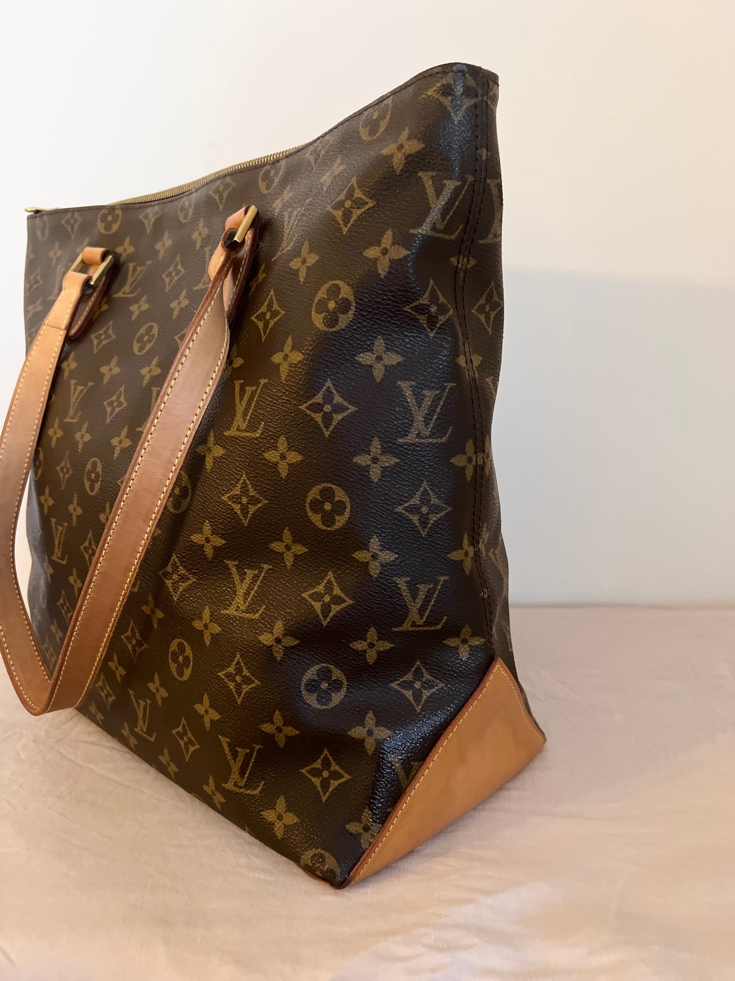 Louis Vuitton Cabas Mezzo