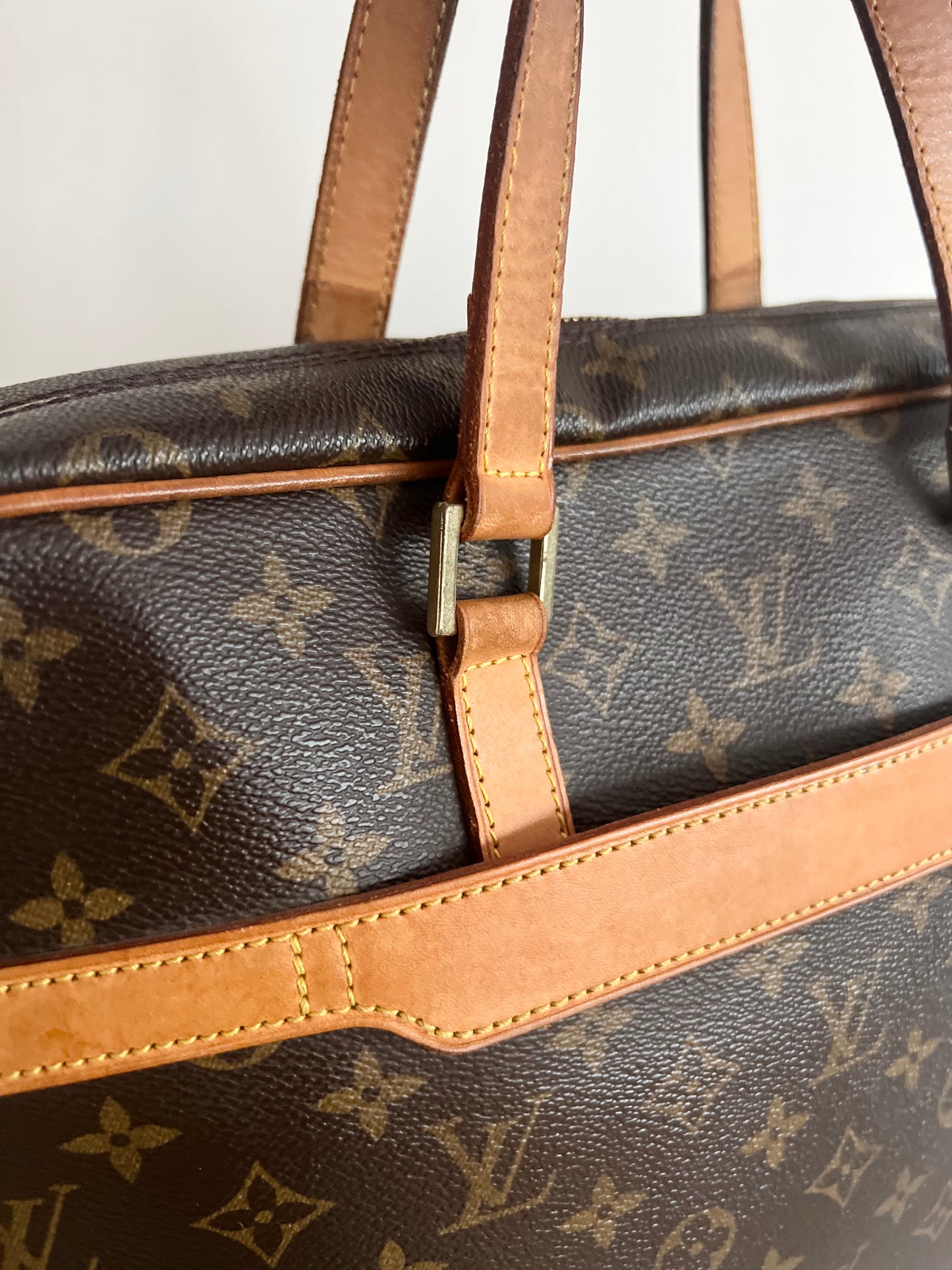 Louis Vuitton Porte Documents Pegase