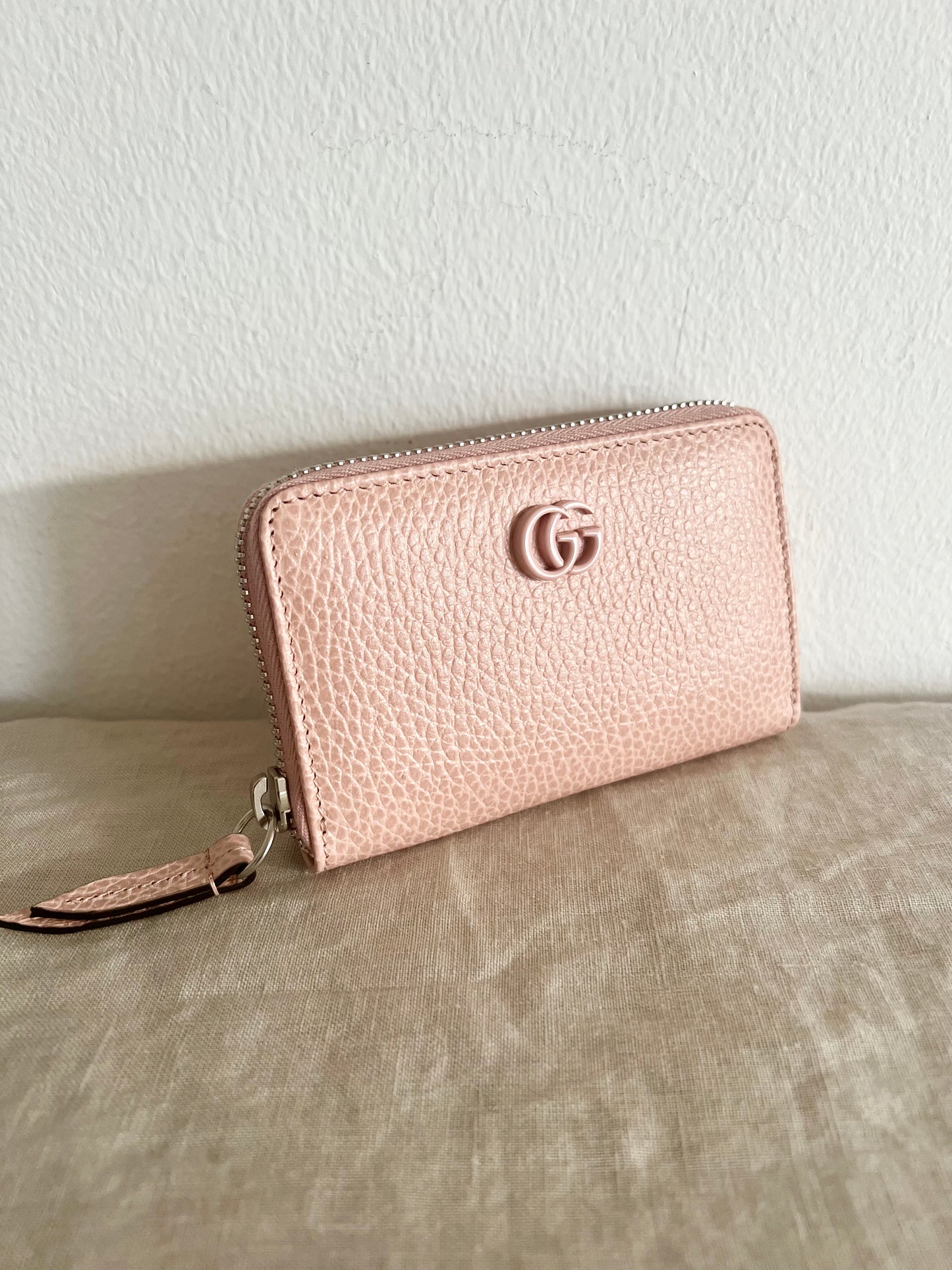 Gucci GG Marmont Zip Around Wallet
