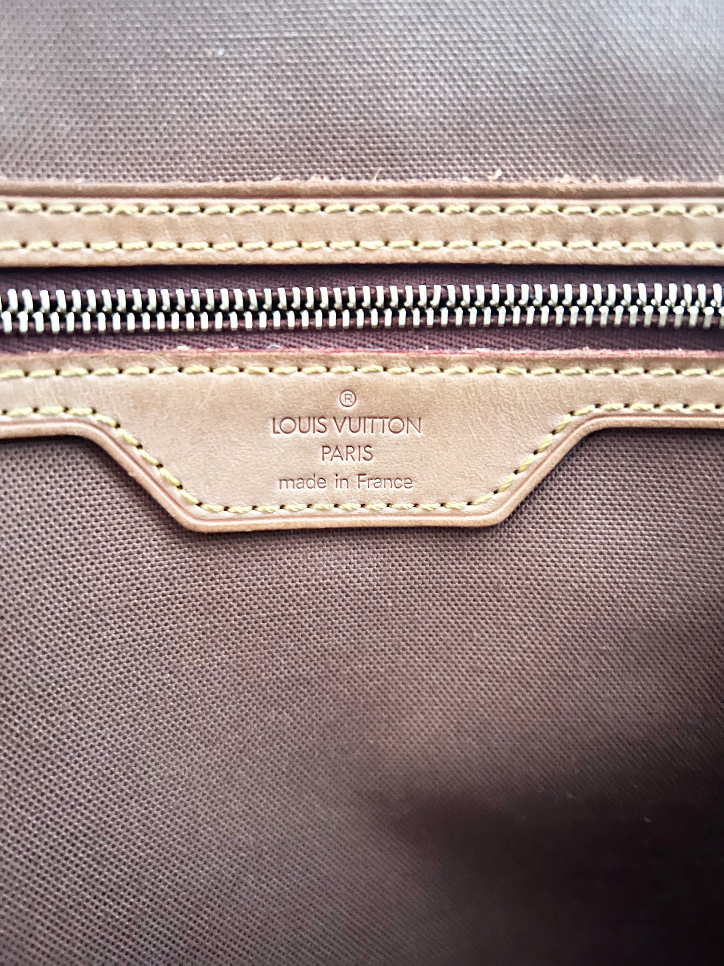 Louis Vuitton Porte Documents Pegase