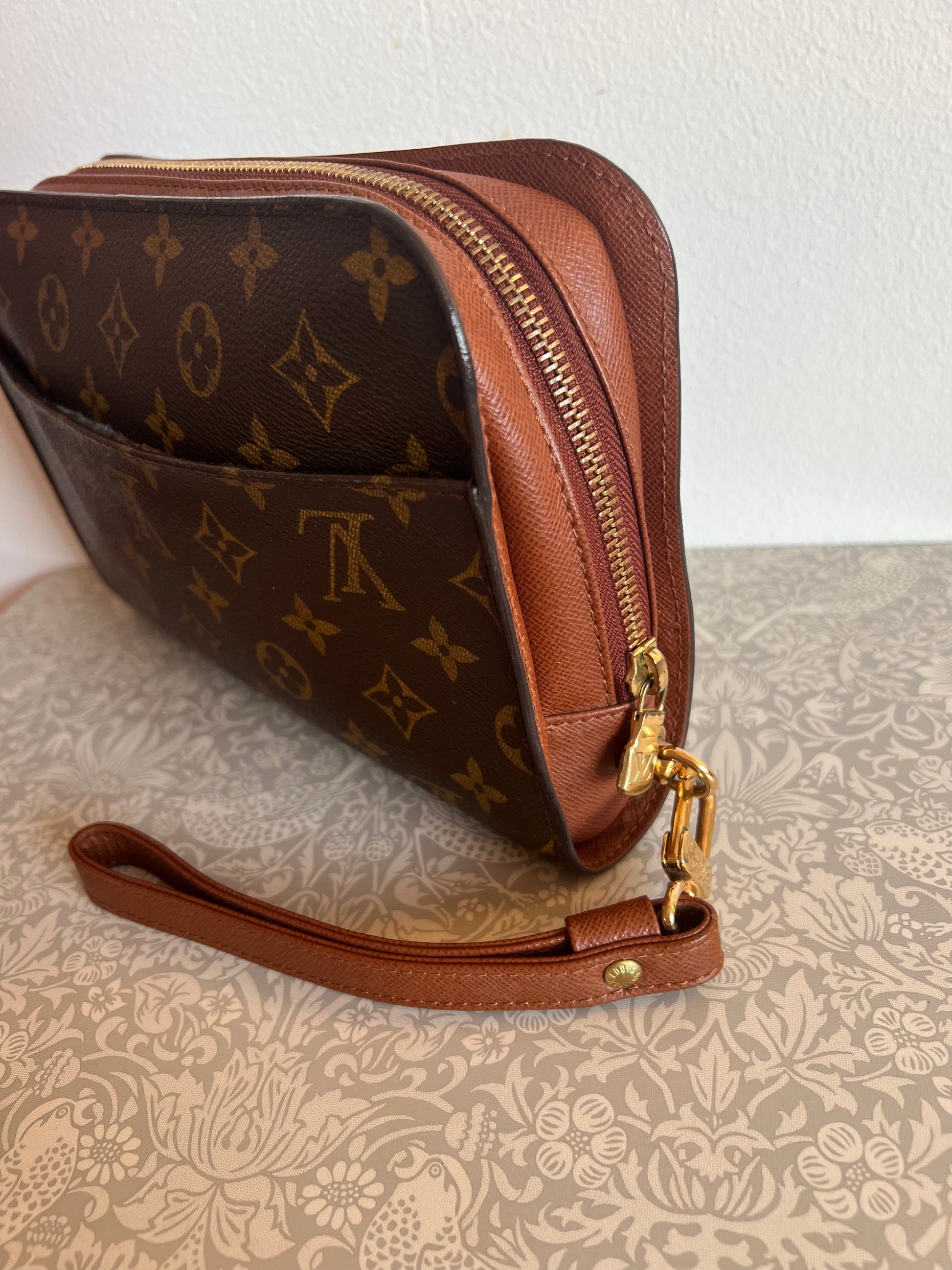 Auth Louis Vuitton Vintage Monogram Brown Orsay Clutch Bag