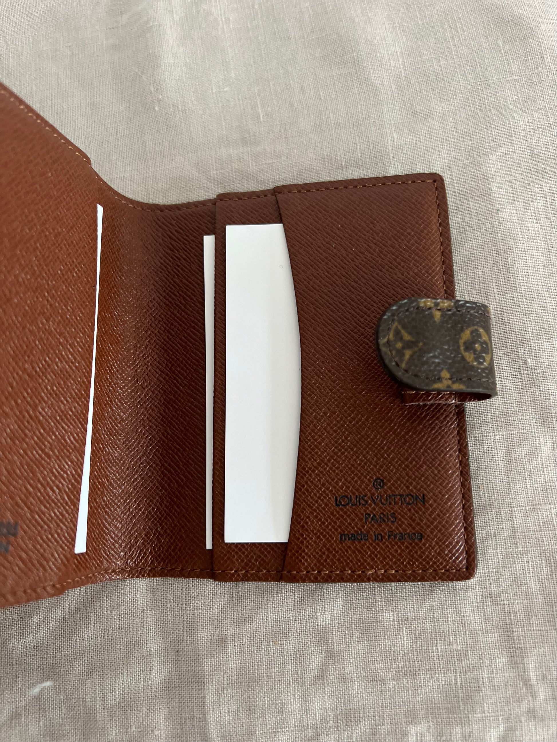 🤎SOLD🤎 Louis Vuitton Card Holder